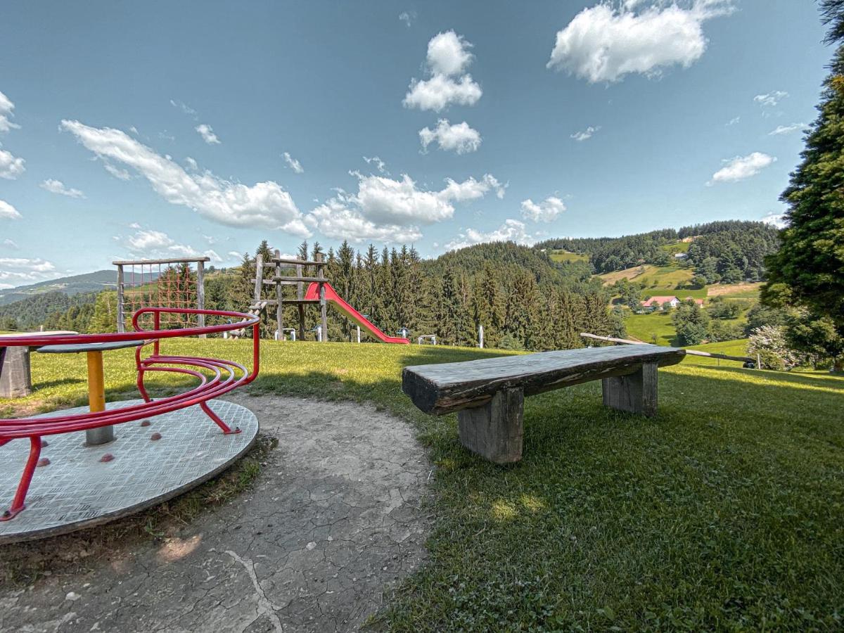 Apartmaji Smogavc Зрече Экстерьер фото