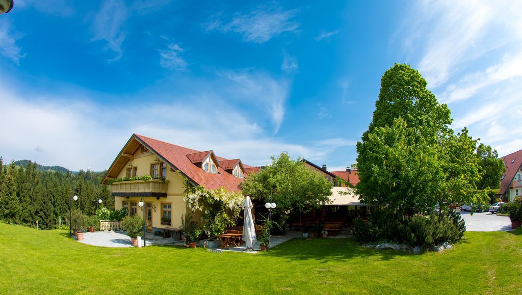 Apartmaji Smogavc Зрече Экстерьер фото